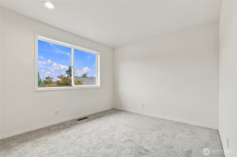 Property photo for 1603 Ilwaco Avenue NE, Renton photo 23