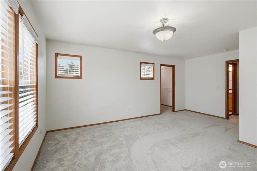 Property photo for 36009 9th Court SW, Federal Way photo 32