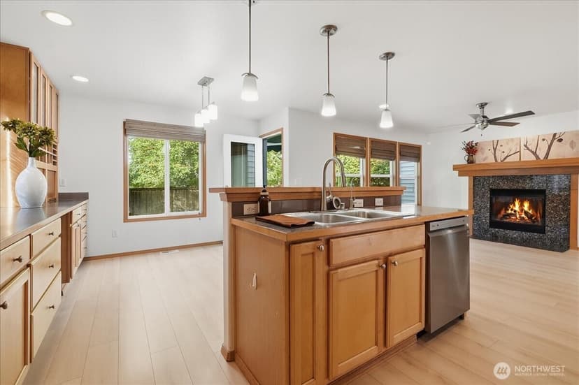 Property photo for 36009 9th Court SW, Federal Way photo 12