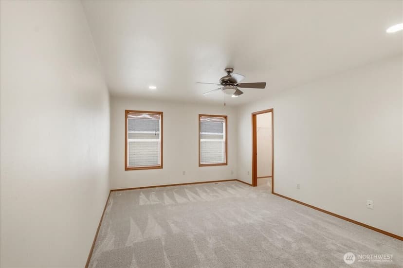 Property photo for 36009 9th Court SW, Federal Way photo 24