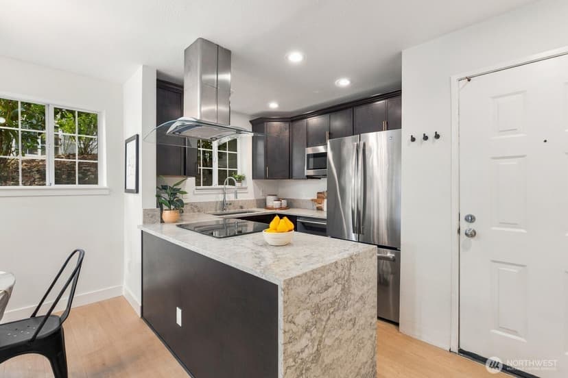Property photo for 2670 118th Avenue SE #9-103, Bellevue photo 3