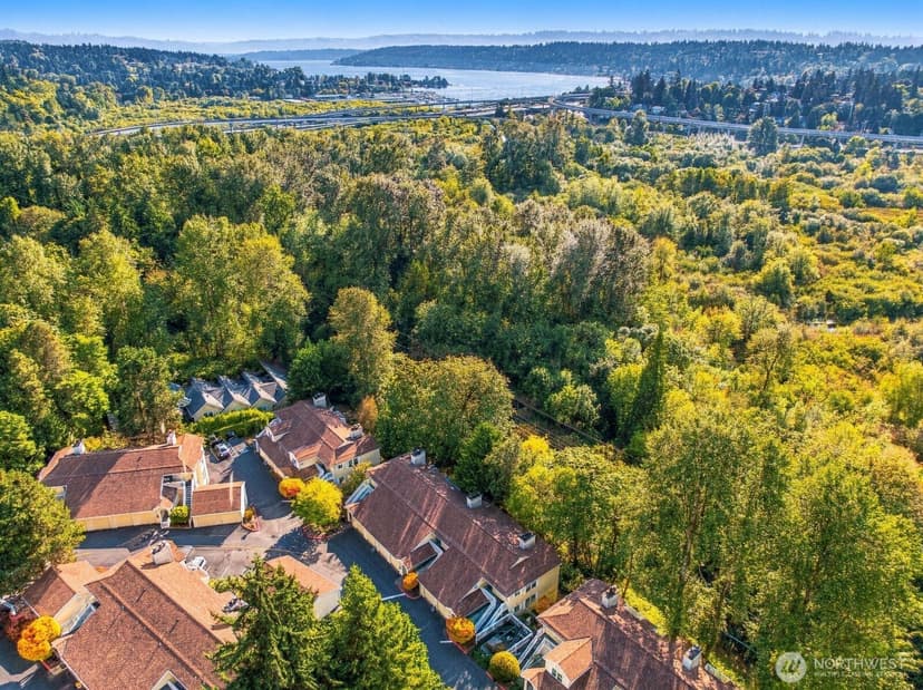 Property photo for 2670 118th Avenue SE #9-103, Bellevue photo 25
