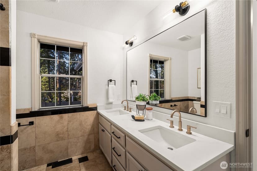 Property photo for 11215 Madera Circle SW, Lakewood photo 26