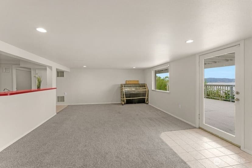 Property photo for 1707 Markham Avenue NE, Tacoma photo 19