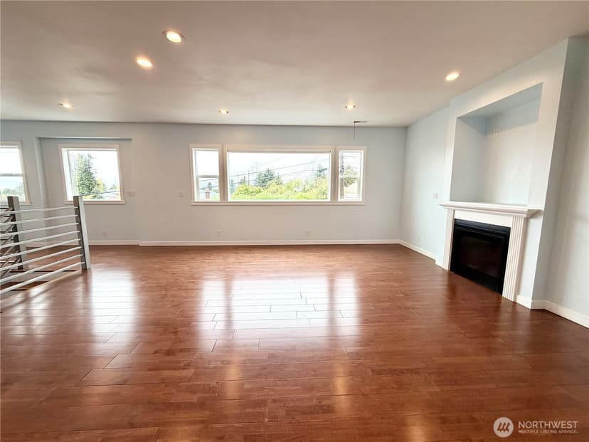 Property photo for 2305 S Brandon Street, Seattle photo 4