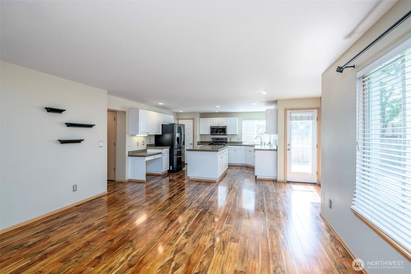 Property photo for 5123 Quincy Avenue SE, Auburn photo 15
