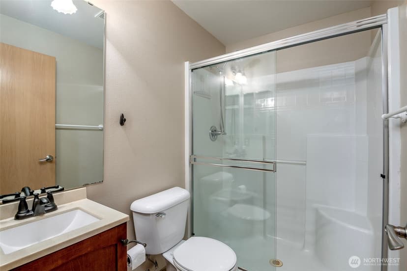 Property photo for 5123 Quincy Avenue SE, Auburn photo 6