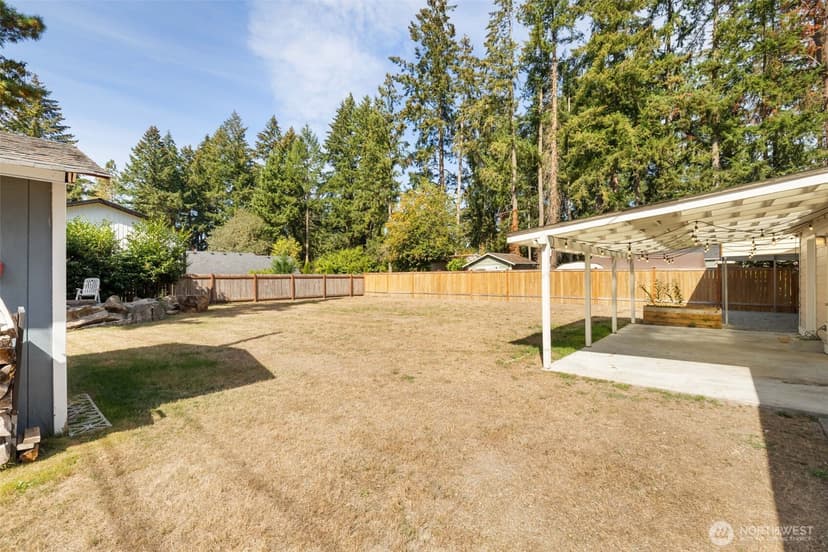 Property photo for 12600 Nyanza Road SW, Lakewood photo 24