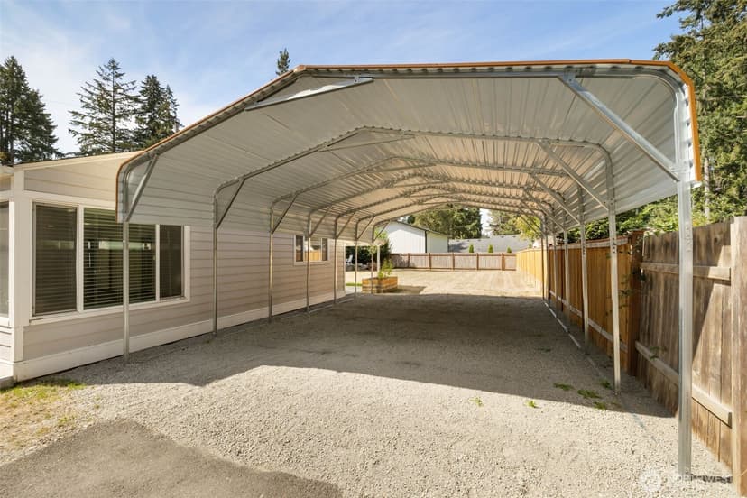 Property photo for 12600 Nyanza Road SW, Lakewood photo 22