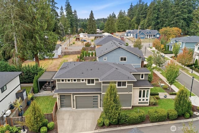 Property photo for 16013 SE 140th Street, Renton photo 3