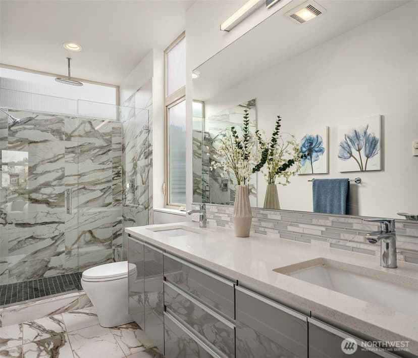Property photo for 3614 B 36th Avenue S, Seattle photo 21