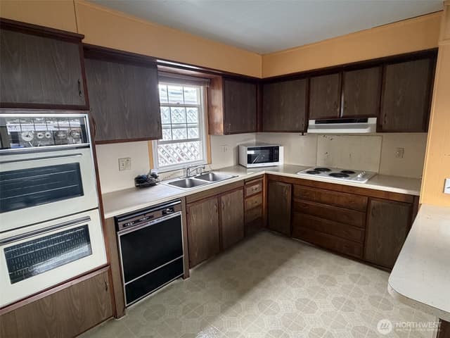 Property photo for 3215 S 182nd Street #171, SeaTac photo 4