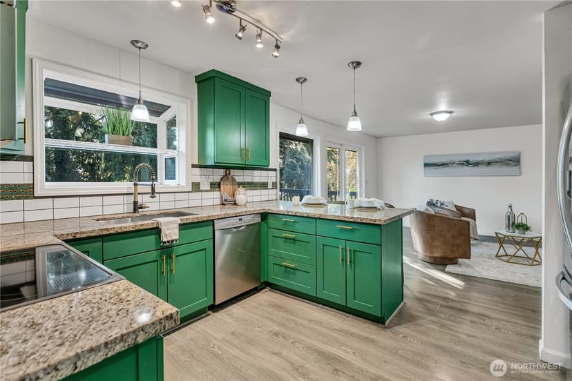 Property photo for 11404 Karshner Road E, Edgewood photo 8