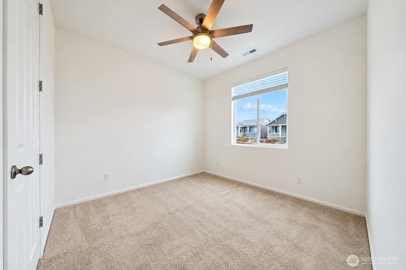 Property photo for 13404 Edmunds Parkway E, Bonney Lake photo 15