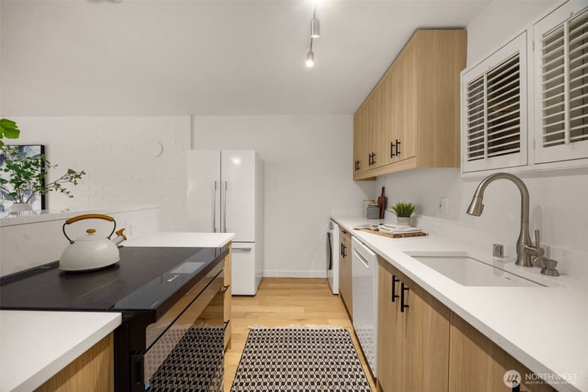 Property photo for 632 13th Avenue E #12, Seattle photo 3