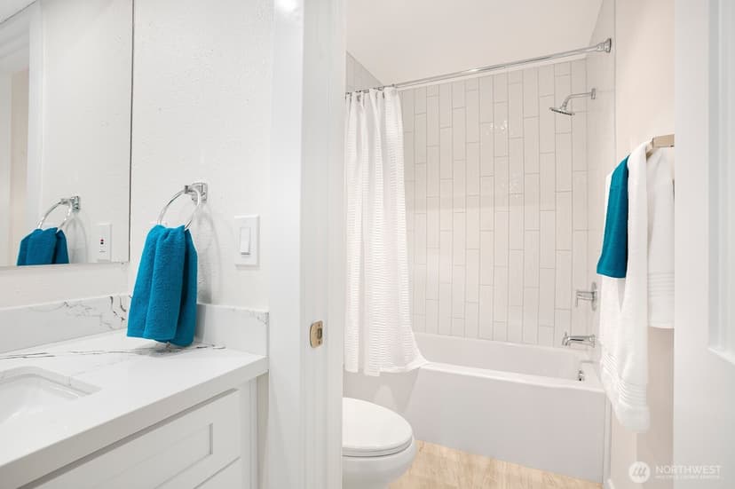 Property photo for 11510 NE 128th Street #2, Kirkland photo 15