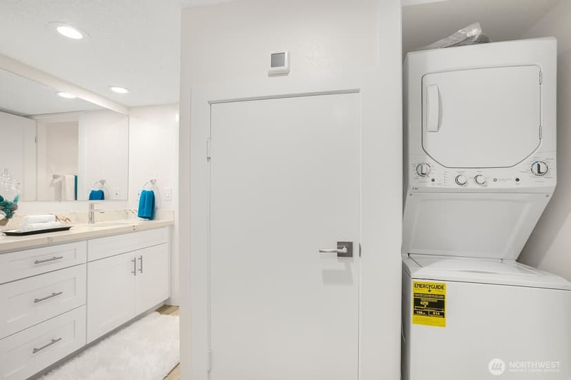 Property photo for 11510 NE 128th Street #2, Kirkland photo 16