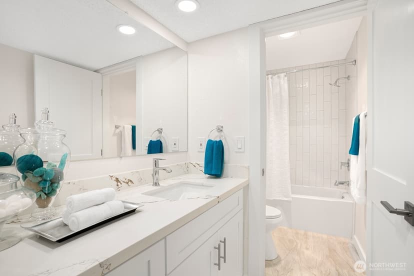 Property photo for 11510 NE 128th Street #2, Kirkland photo 14