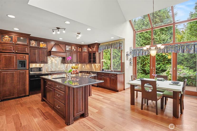 Property photo for 16657 SE 49th Street, Bellevue photo 11