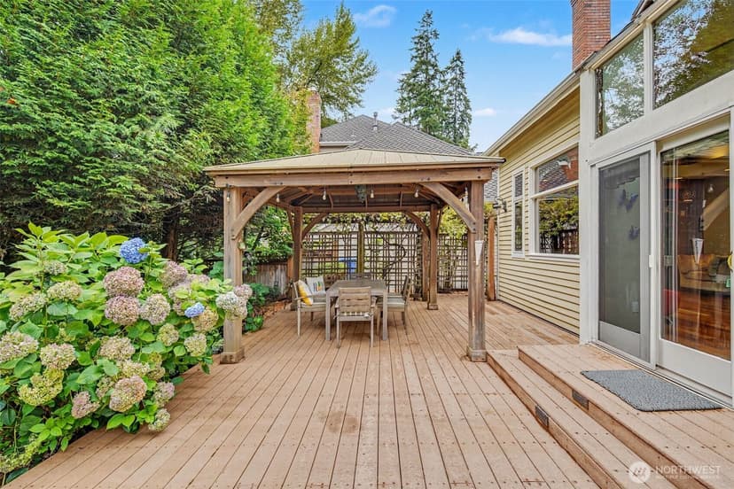 Property photo for 16657 SE 49th Street, Bellevue photo 24