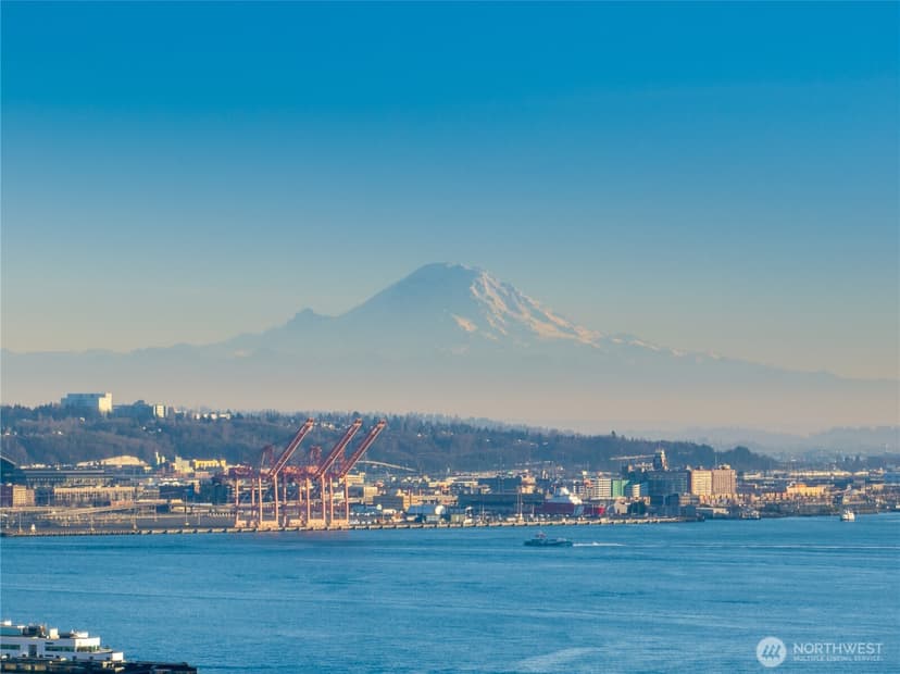 Property photo for 601 W Mercer Place #301, Seattle photo 35