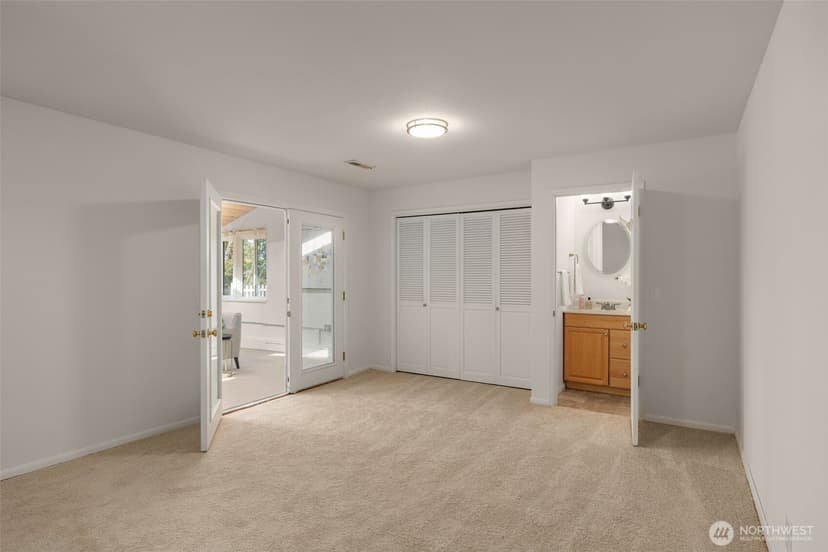 Property photo for 6005 121st Avenue SE, Bellevue photo 18