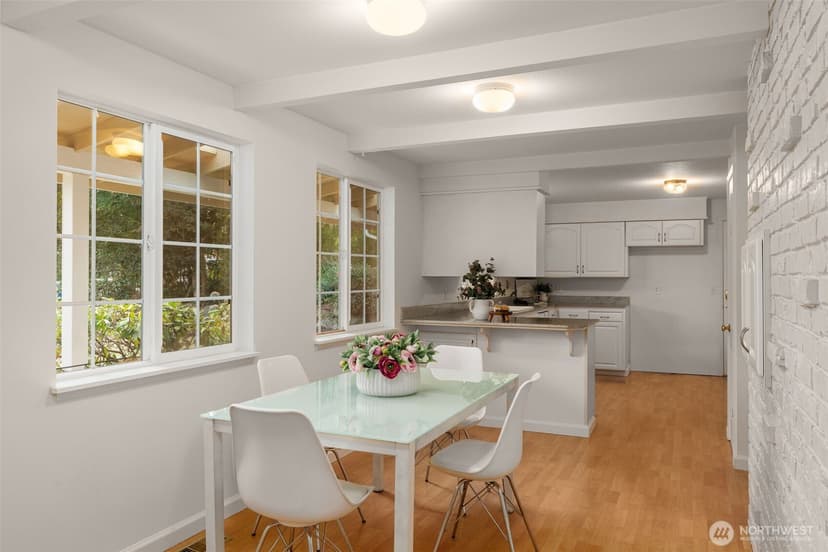 Property photo for 6005 121st Avenue SE, Bellevue photo 5