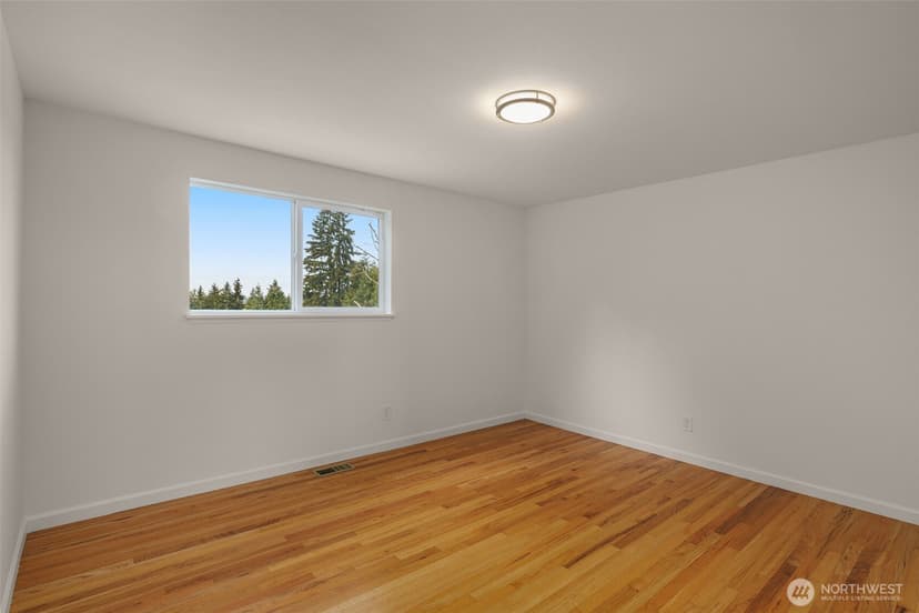 Property photo for 6005 121st Avenue SE, Bellevue photo 14