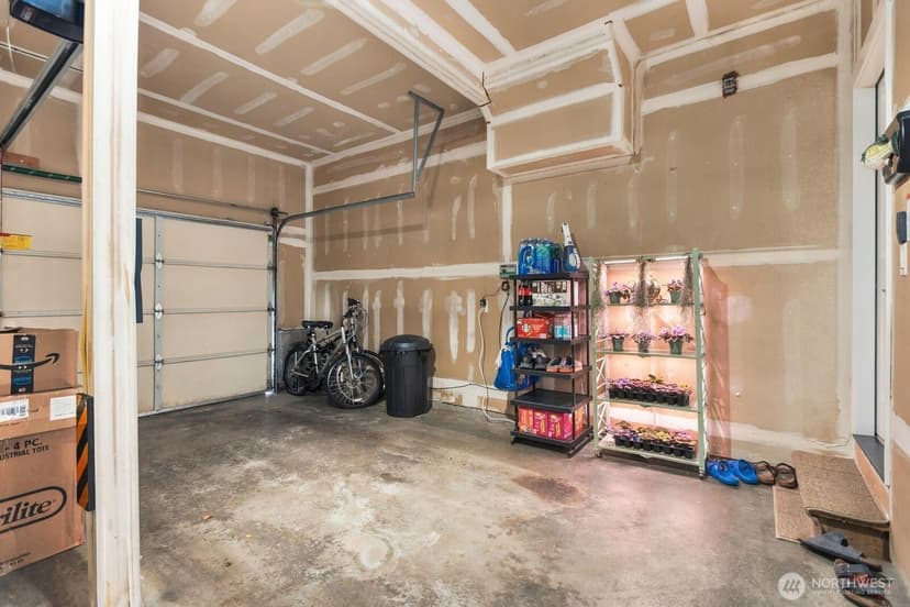 Property photo for 21803 42nd Place S #25, Kent photo 29