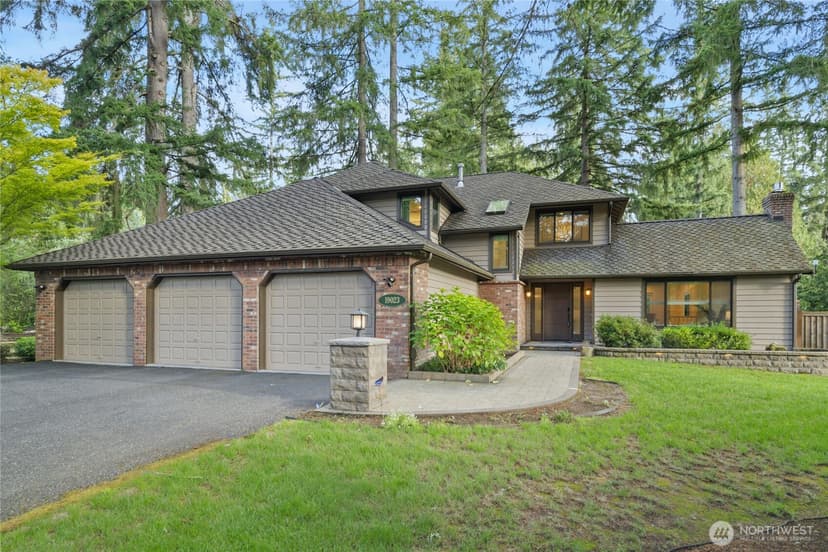 Property photo for 19023 NE 132nd Street, Woodinville photo 2