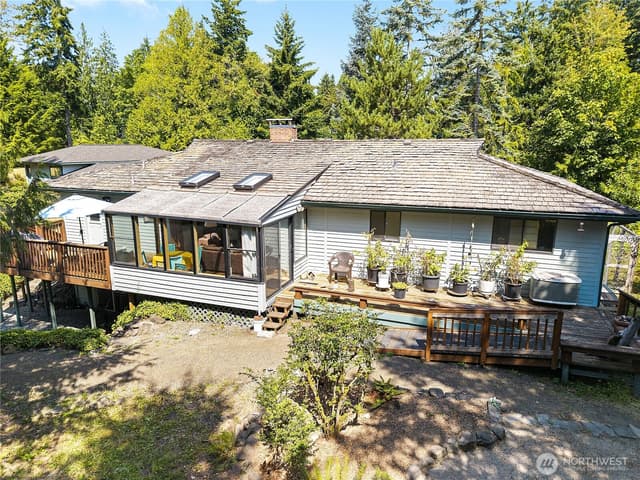Property photo for 2357 Mountain View Road E, Port Orchard photo 5