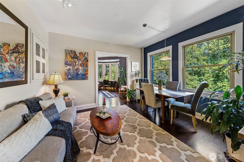Property photo for 5810 Cowen Place NE #310, Seattle photo 9