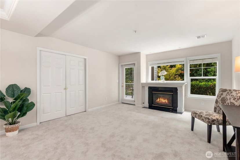 Property photo for 4535 Providence Point Place SE #102, Issaquah photo 12