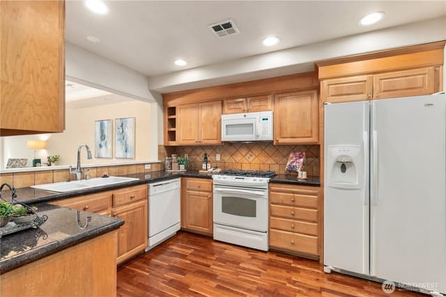 Property photo for 4535 Providence Point Place SE #102, Issaquah photo 4