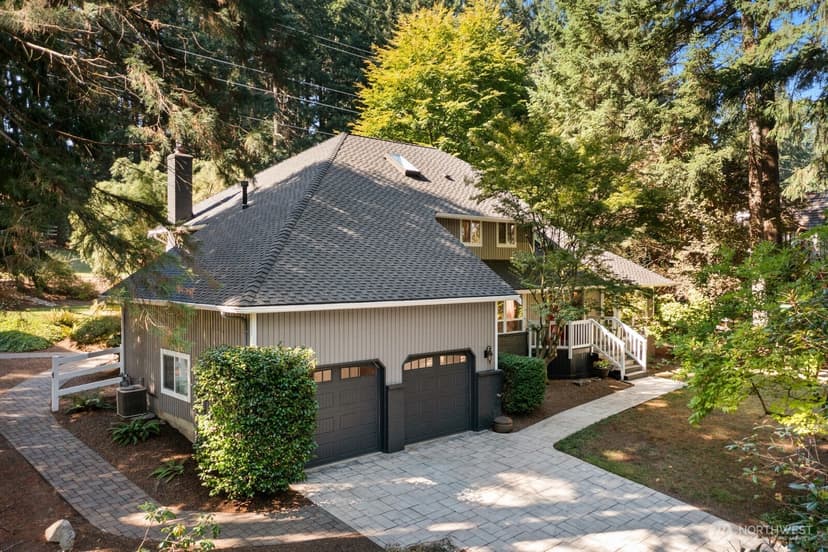 Property photo for 13605 NE 48th Place, Bellevue photo 37