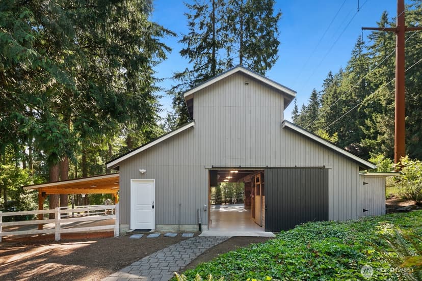 Property photo for 13605 NE 48th Place, Bellevue photo 23