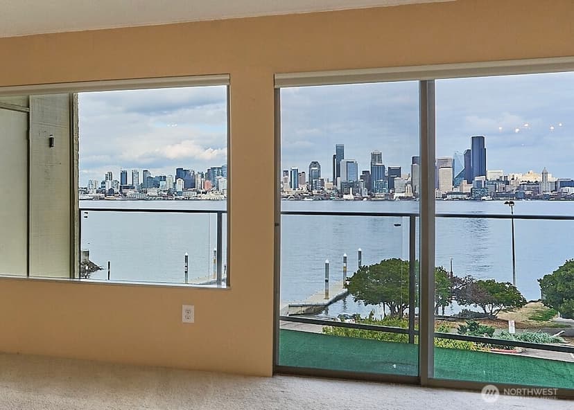 Property photo for 1301 Harbor Ave SW ##308, Seattle photo 2