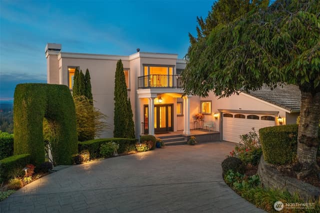 Property photo for 14100 SE 44th Street, Bellevue photo 2