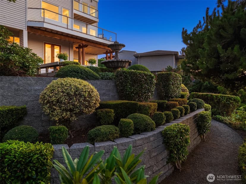 Property photo for 14100 SE 44th Street, Bellevue photo 25