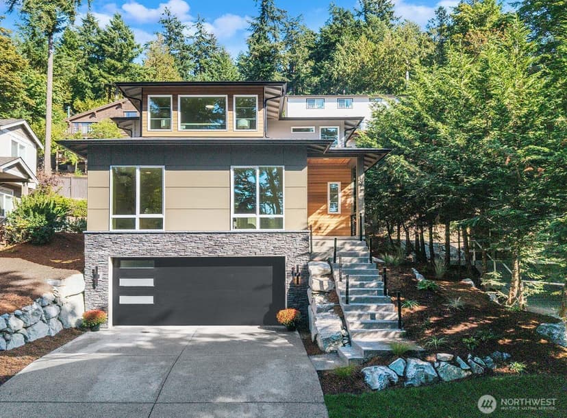 Property photo for 1072 205th Avenue NE, Sammamish photo 2