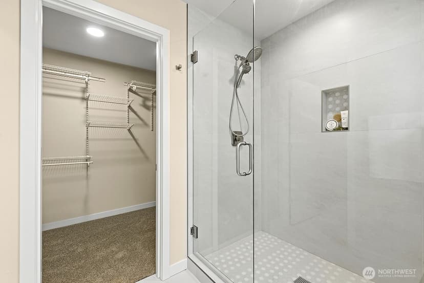 Property photo for 1072 205th Avenue NE, Sammamish photo 25