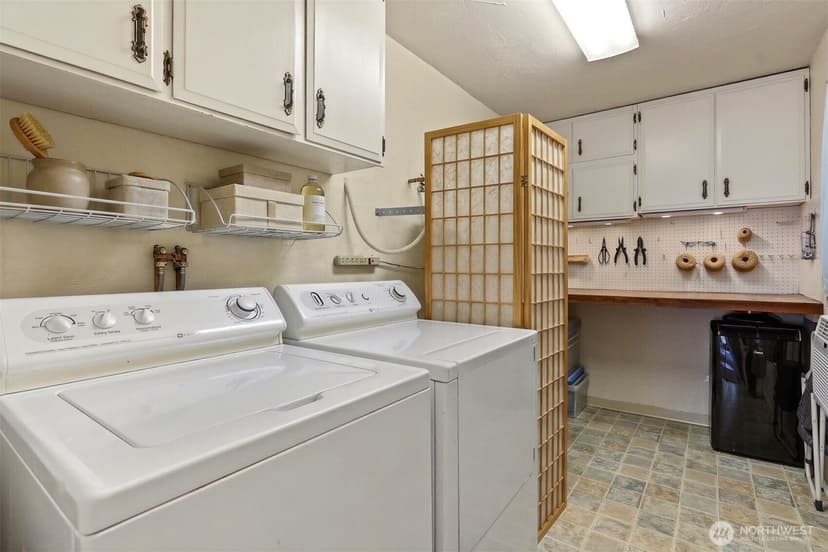 Property photo for 610 Wheeler Street #404, Seattle photo 30