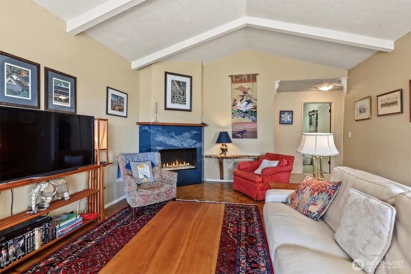 Property photo for 610 Wheeler Street #404, Seattle photo 2