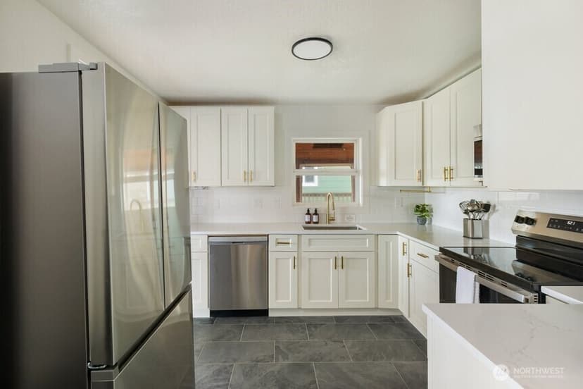 Property photo for 2514 N Lafayette Avenue, Bremerton photo 8