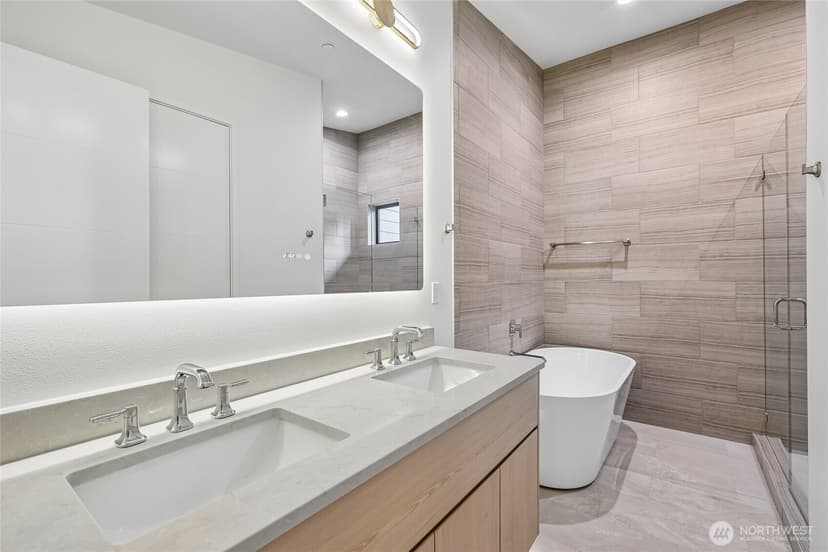 Property photo for 19218 77th Court NE #102, Kenmore photo 28