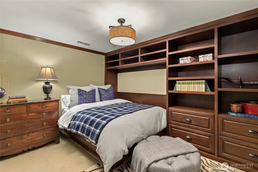 Property photo for 621 34th Avenue E, Seattle photo 33