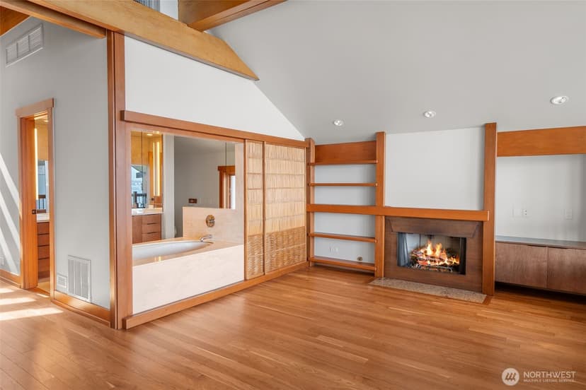 Property photo for 3103 Alki Avenue SW, Seattle photo 19
