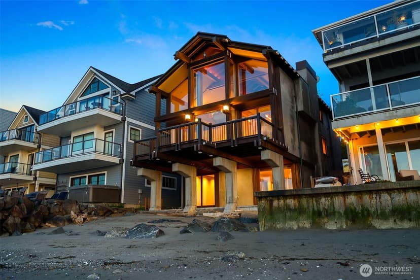 Property photo for 3103 Alki Avenue SW, Seattle photo 5