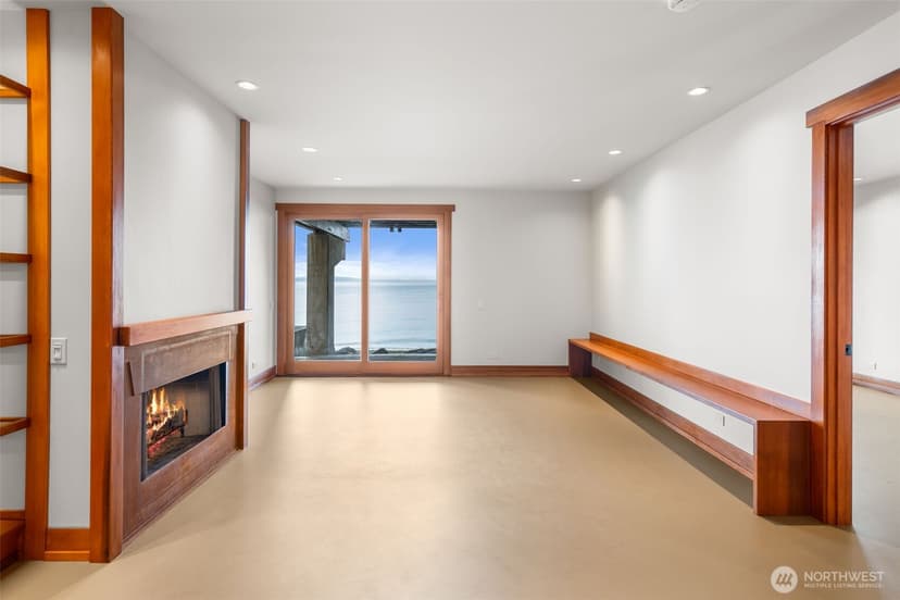 Property photo for 3103 Alki Avenue SW, Seattle photo 33