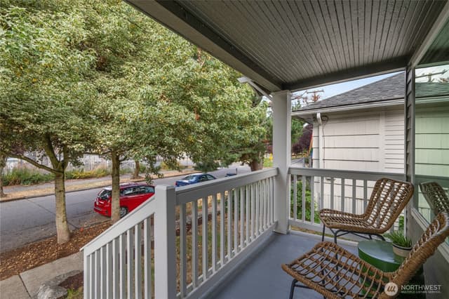 Property photo for 4512 6th Avenue NW, Seattle photo 3